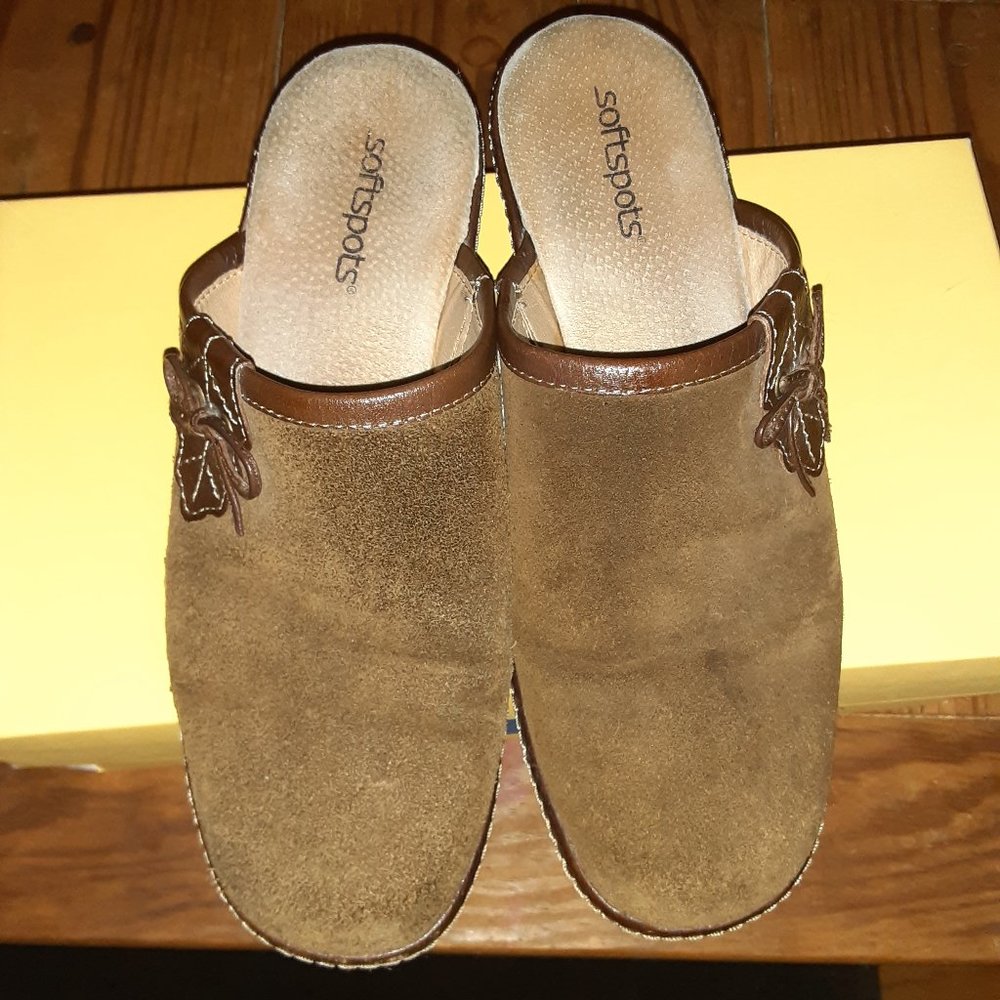 woman's shoes